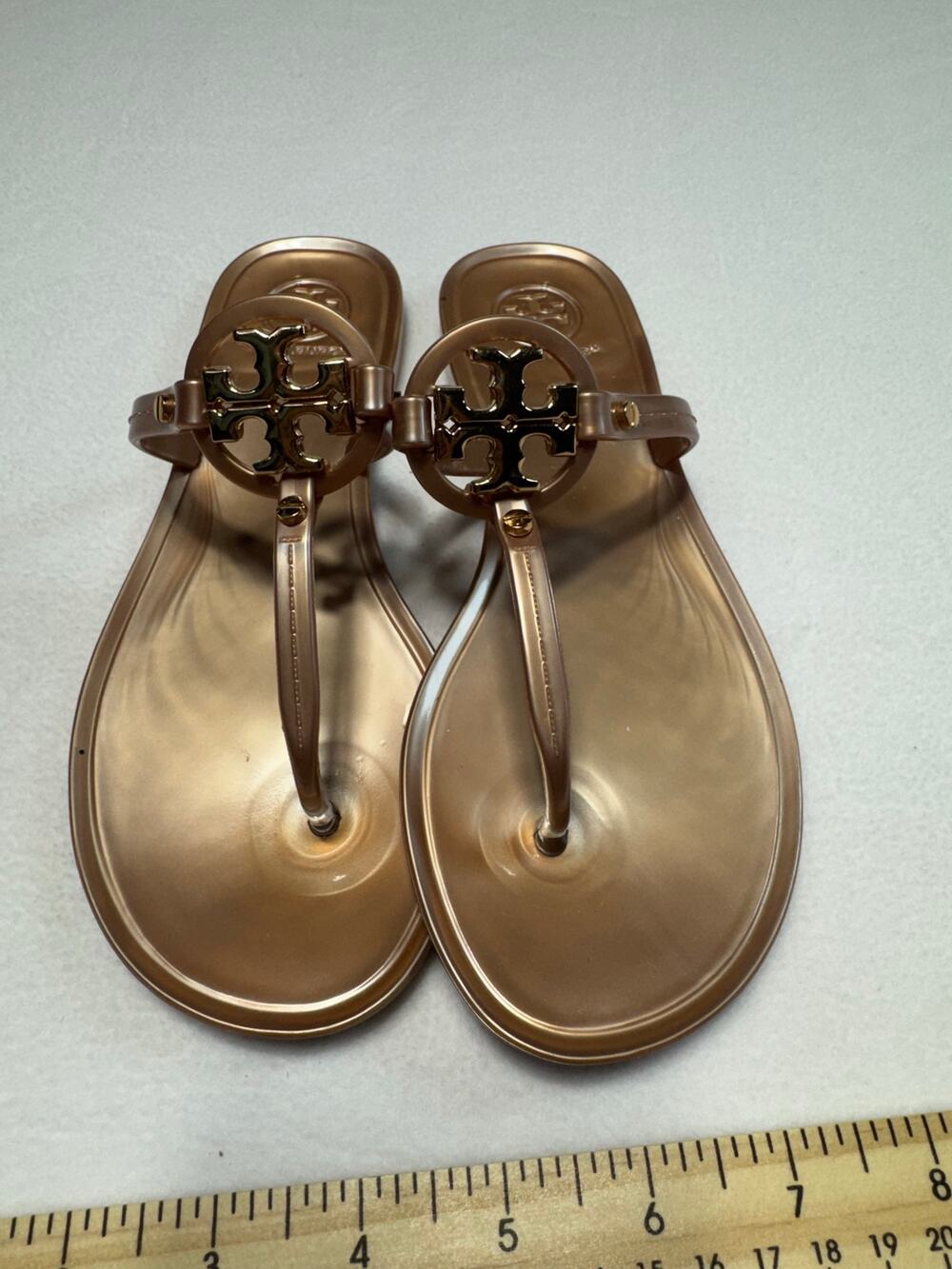 rose Tory Burch Mini Miller Jelly Thong Sandals size 5 
0033 A3